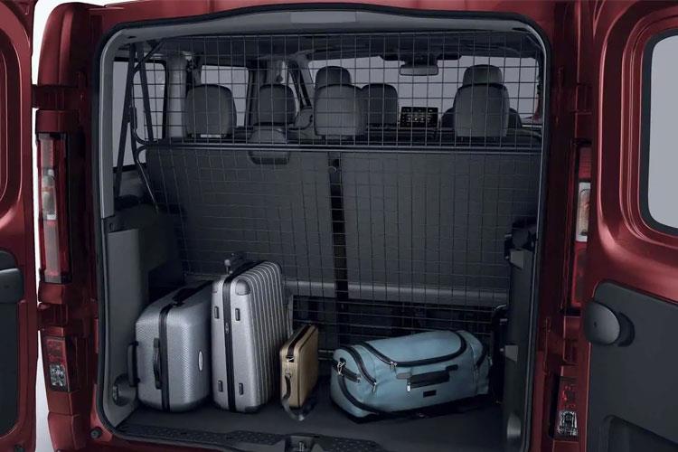 3813192 LH30 90kW 52kWh Advance High Roof Van Auto